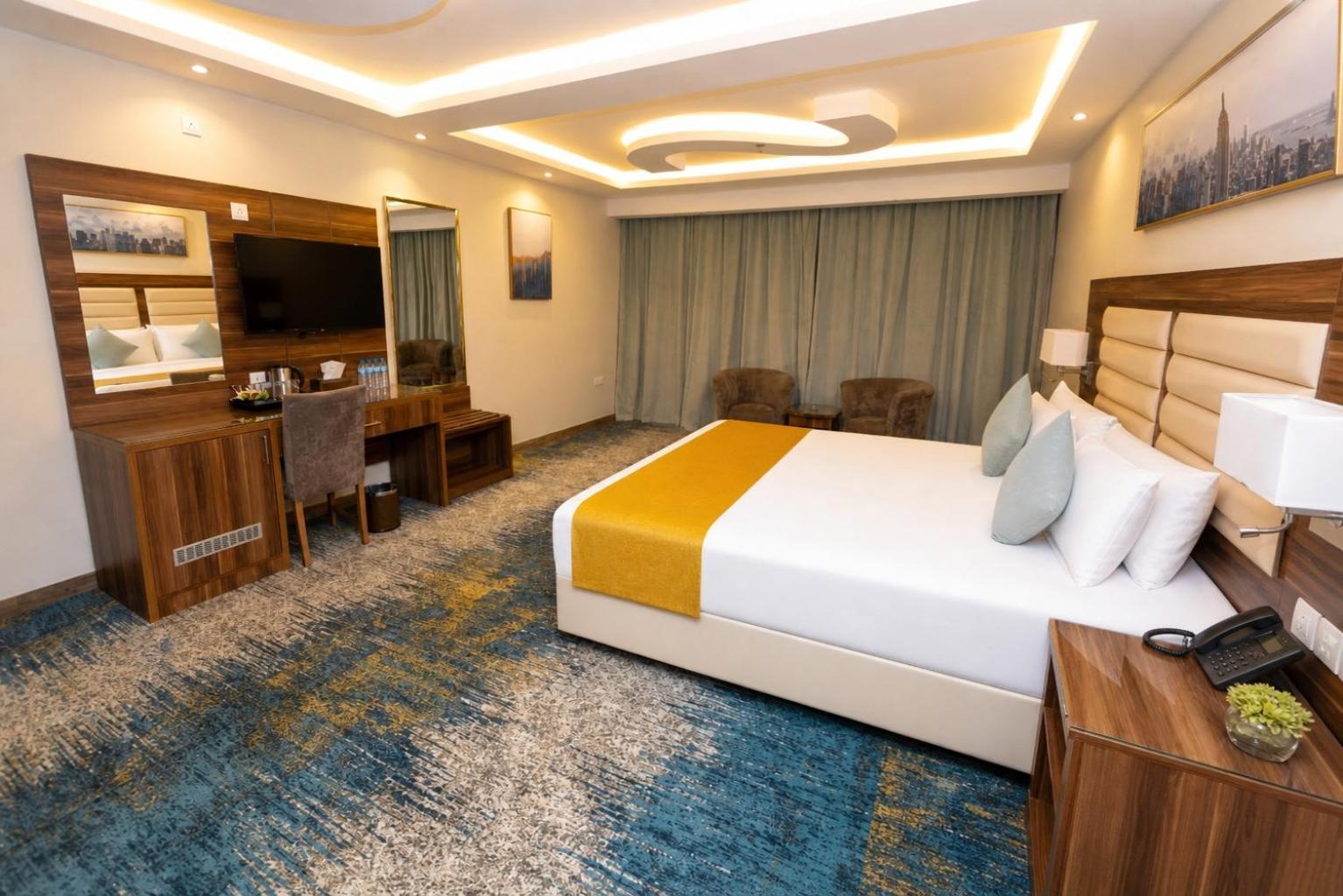Superior King Room